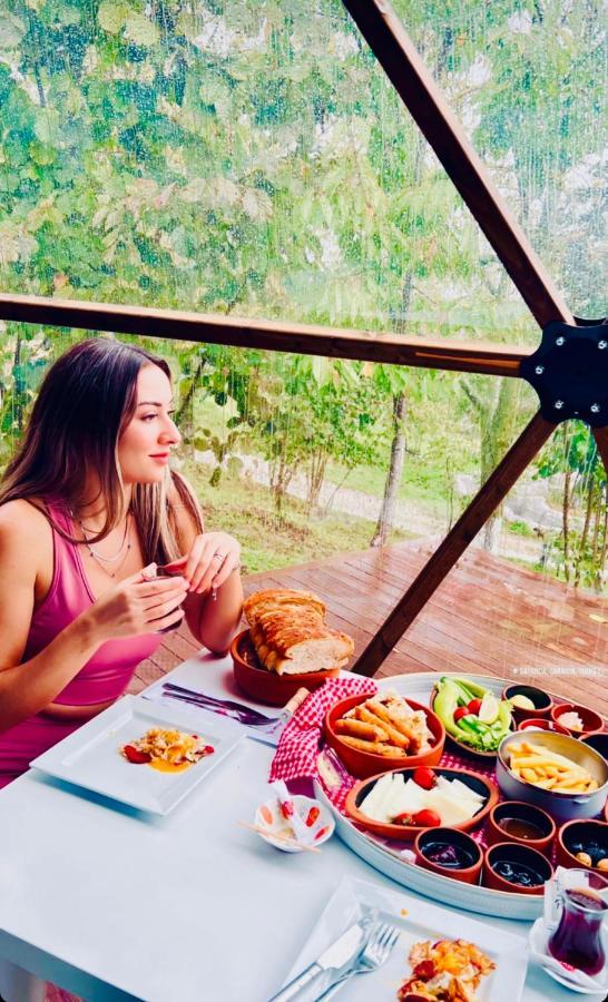 Phalesia Glamping Otel サパンジャ エクステリア 写真